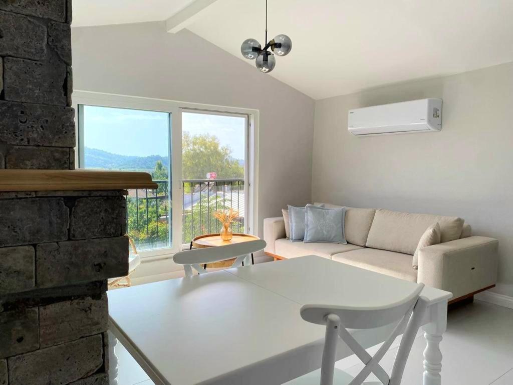 Airport Blue Eye Apartment Dalaman Best Location Also Suitable For Day Rentals Ideal For Air Travelers, 5 Km Close To Airport Kültér fotó
